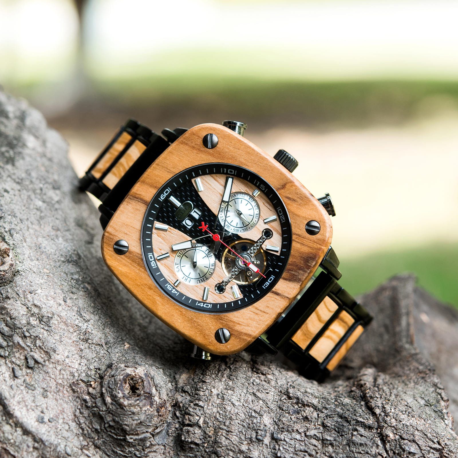 ○日本正規品○ Emibele メンズ 木製腕時計 多機能 3つのサブダイヤル 