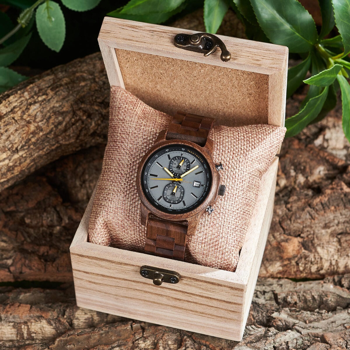 BOBOBIRD Wooden Chronograph Watch for Men - Tachymeter & Date Display_59 BOBOBIRD Wooden Chronograph Watch for Men - Tachymeter & Date Display_59