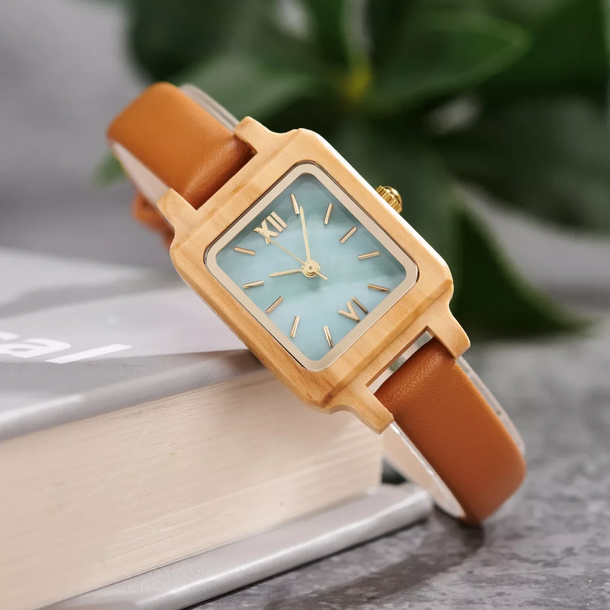 Iris Aqua Leather (3)